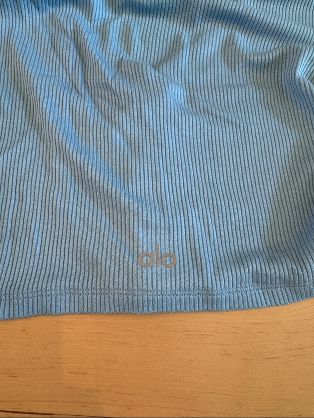 ALO Yoga Ribbed Cropped Whisper Shirt Top L/S Cardigan-Blue Skies-New-S-Athletic - Picture 8 of 8